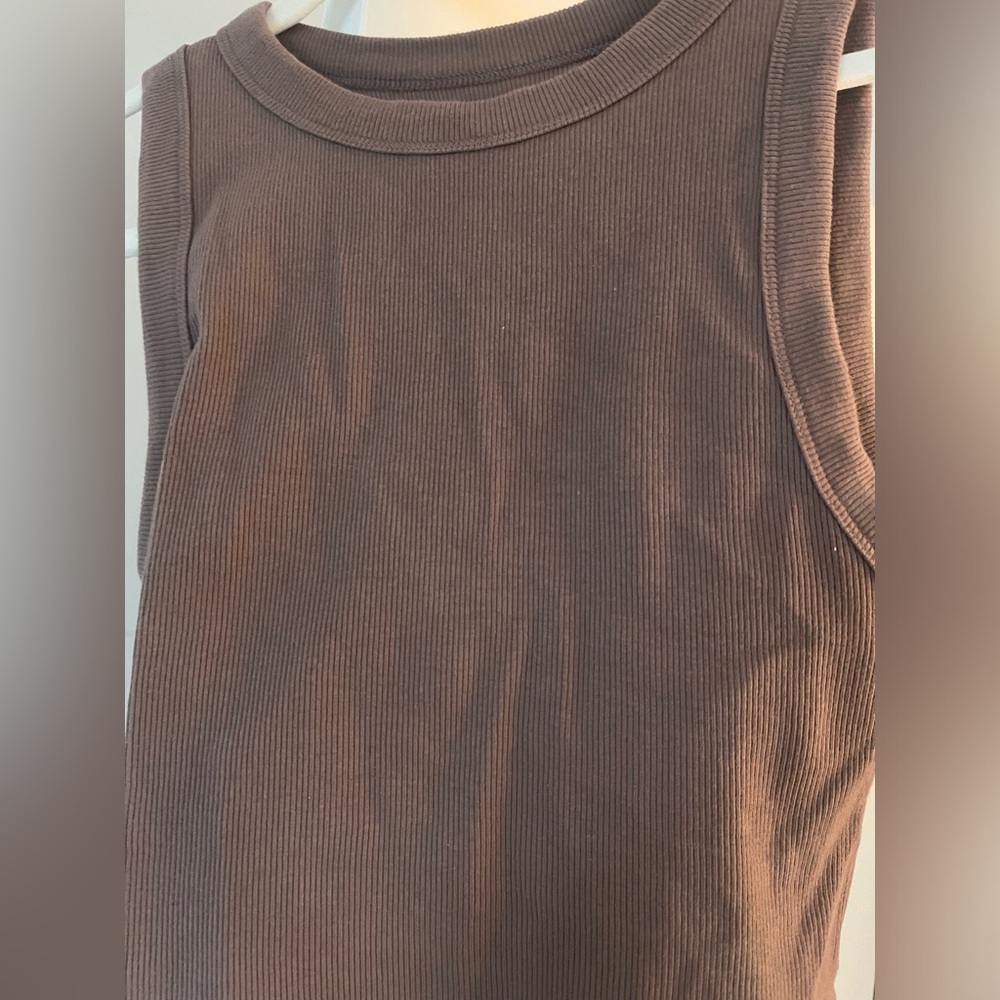 Abercrombie tank tops